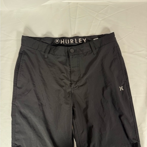 2 Hurley Men’s Shorts (Size 32) – Black & Khaki - Picture 3 of 5